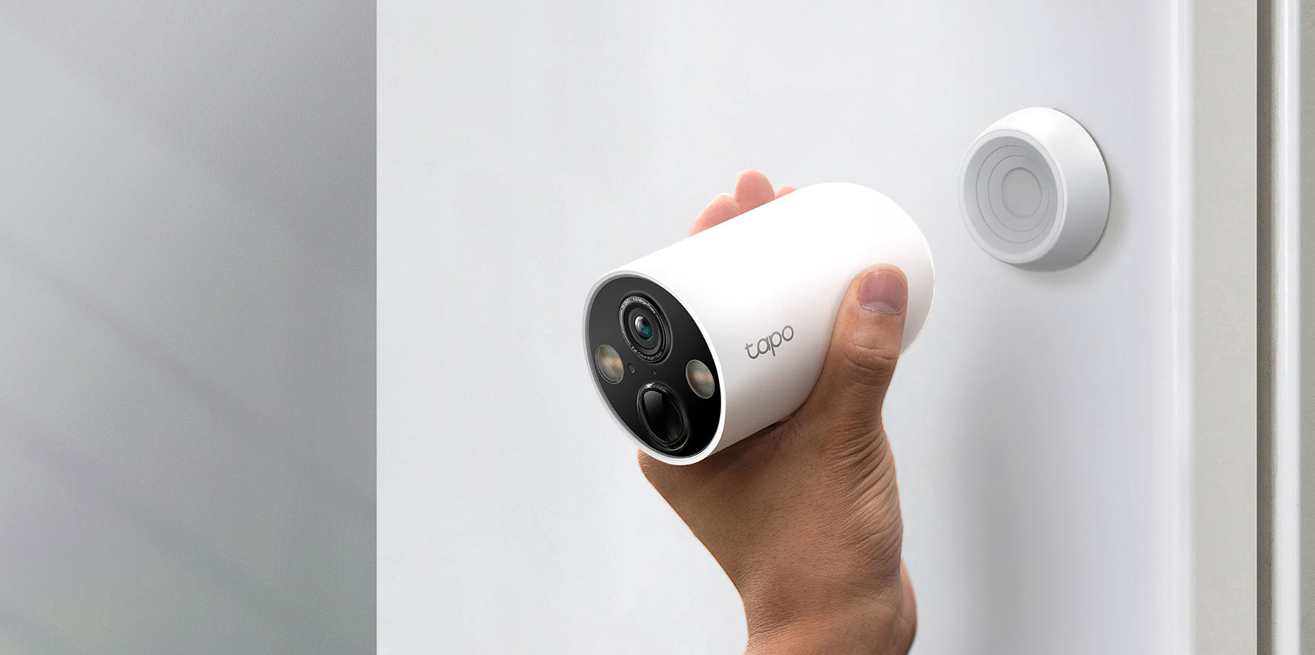 TP-Link Tapo C425 Wire-Free MagCam Smart Security Camera